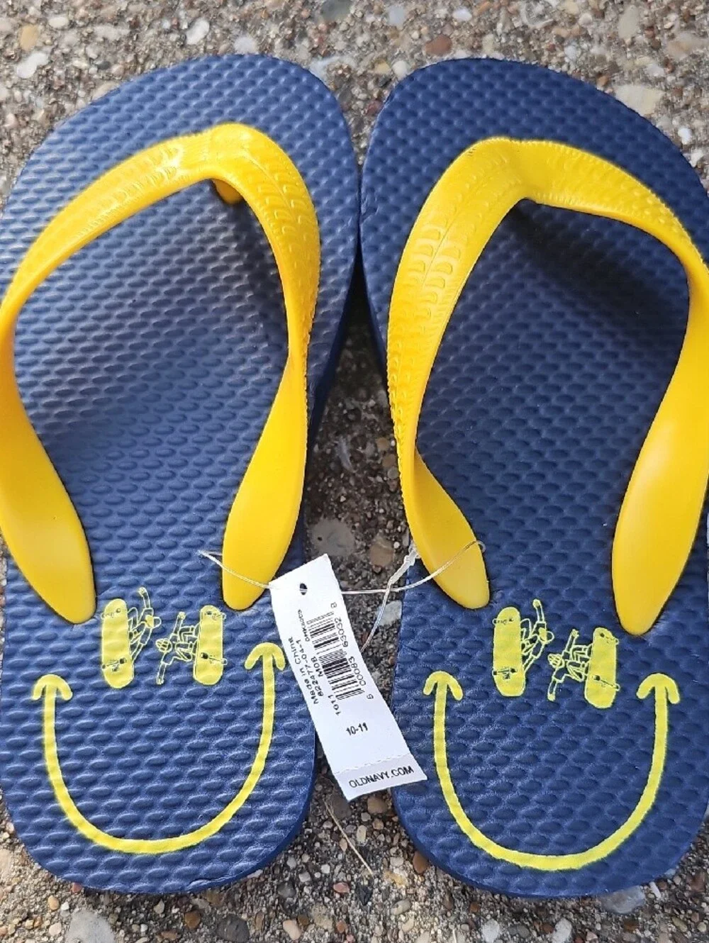 Old Navy Navy Blue Yellow Beach Flip Flops Classic Sandals 10-11 Toddler